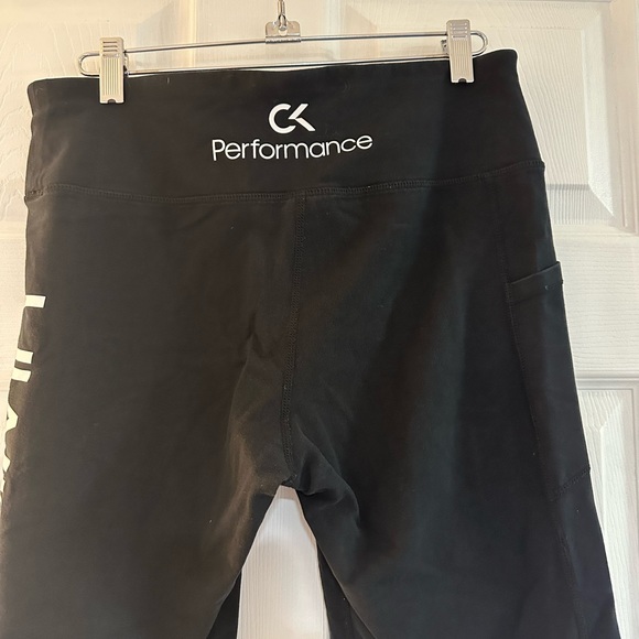 Calvin Klein shorts - Picture 2 of 6